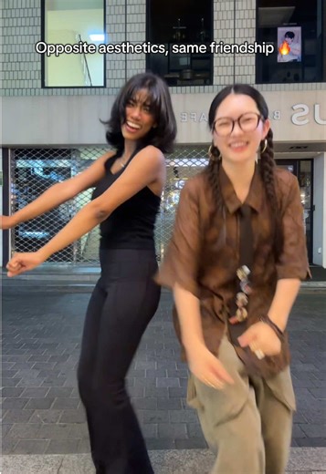 Bubblegum Blowing Contest: A Fun Friendship Challenge