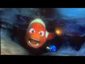 Finding Nemo - Inside the Whale (Português)