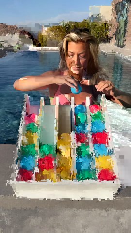 Can you match the colors in this sunshine game?