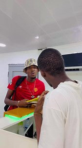 174K views · 10K reactions | Só os da cidade fazem  Sorriso Odonto Ao cuida da tua higiene dentária 醴 Tel: +244 926 114 456 #foryoupageviralシ゚ #viralmemes | Bruno Max Memes | Facebook