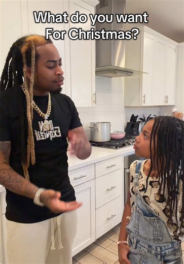 She’s literally 10 🤦🏽‍♂️🫣 #fyp #funny #fyp #foryou #trendyy | meta glasses