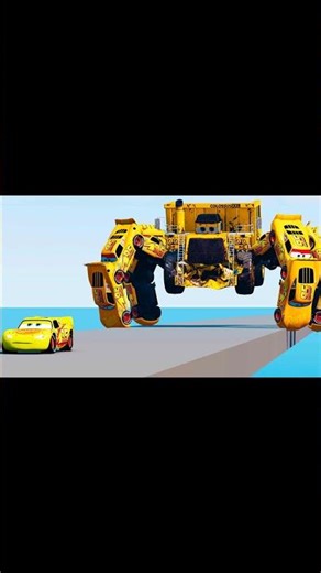 Giant COLOSSUS XXL TRUCK SPIDER LEGS MCQUEENS VS Cars Lightning McQueen Escape in Beamng Drive