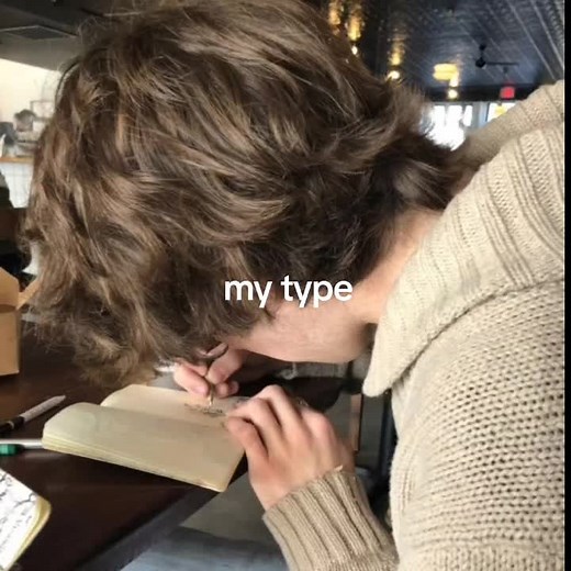 Boys with Brown Hair: Trendy Hairstyles for Men