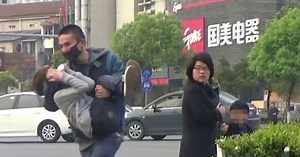 This Social Experiment Shows That Literally Nobody Cares About Child Kidnappings In        China