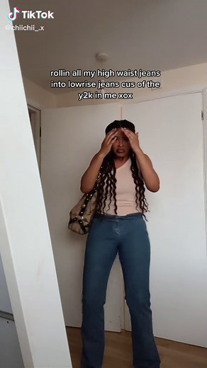 Transforming High Waist Jeans into Low Rise Jeans Tutorial