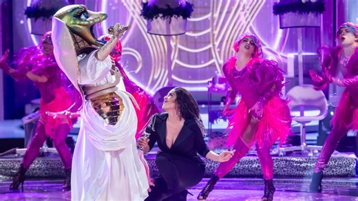 Ana Mena o Lola Índigo, dos nombres que se repiten en las apuestas para Cobra en ‘Mask Singer’ (aunque no son los únicos) | Programas | LOS40