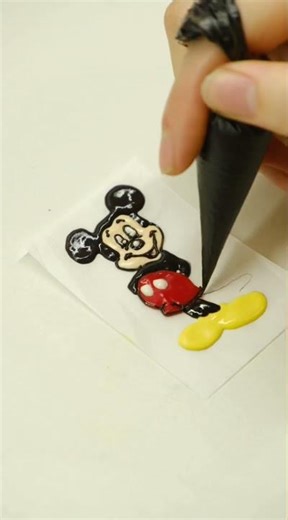 Satisfying Disney Piping Art 🎨✨ | Mickey Mouse Line Drawing#shorts