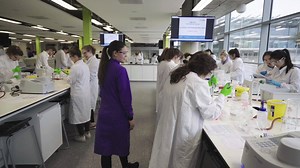 Learn in our £10 million Innovation for Health Learning Laboratory. Apply to study a Biosciences course today. | University of Surrey