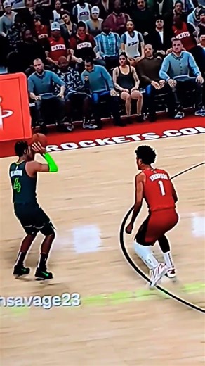 ROB WITH THE DEEP STEP BACK SHOT ON AMEN THOMPSON!! 😱⛹️‍♂️🔥#robdillingham #nba #stepback #2k