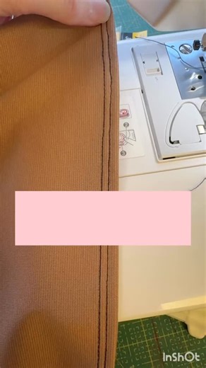 How to use a stretch twin needle sewing tutorial. #sewing #howtosew #sewingtutorial #twinneedle | Holly Dennett sewing blog