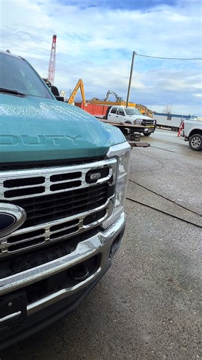 Another beautiful addition to the @Aggressive Auto Towing Ltd fleet. The mechanics are getting her all ready for a wrecker and decals then she will be hitting the road! Stay tuned to see which lucky driver gets her #fyp #aggressiveautotowing #fraservalleysfinest #😎