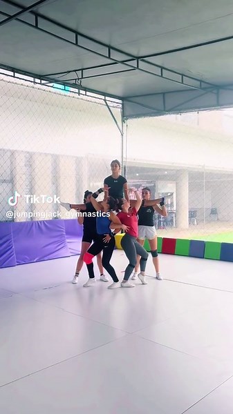 Juniorsss ❤️ #aerobic #gymnastics #gimnasia #group #team #friends #teammates #fy #fyp #parati #foryourpage #women #juniors #happy