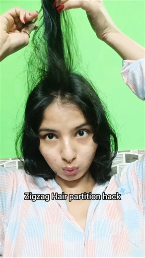 zigzag hair with a fork 😅 #hairhacks #hairstyle #beautytips #beautyhacks #shorts