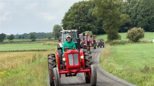 127K views · 854 reactions | Traktorcruising. 鸞 | Traktor Power | Facebook