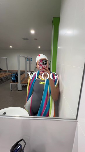 The vlog i posted yesterday got taken down so fingers crossed this doesn’t #dayinmylife #spendadaywithme #dailyvlog #student #highschool #athlete #fakebody #australia