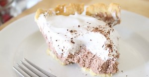 Dairy Free French Silk Pie - No Eggs, No Dairy - GF & Paleo Options!