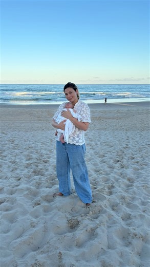 Shonee Bowtell on Instagram: "Our first outing to the beach as a family of 4! 🫶🏼 All while our premium DEEBOT T50 PRO OMNI from @ecovacs_anz is at home vacuuming and mopping the floors for us!!! We are busier than ever now, so if we didn’t have our ECOVACS our floors would probably never be clean again 😅! You can save up to $1300 off from the 18th of December and the DEEBOT T50 PRO is down to $799 (save $700) ! So if you’ve been on the fence about it or looking for the perfect Christmas gift,