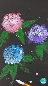 20K views · 72 reactions | An easy painting idea using bubble wrap and cotton swabs! #painting #art #flowerpainting #hydrangea #paintingprocess | DIY Joy | Facebook