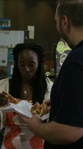 Eating Pizza Like a Real New Yorker 🍕 #90DayFiance