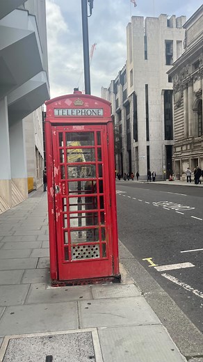 16 reactions | Weekend in London  ~ Buckingham Palace ~ Tower Bridge ~ Soho London ~ Big Ben ~ London Eye ~ Hyde Park #travelphotography #travelblogger #travel #vacation #traveltheworld #traveladvisor #travelagent #explore #london #unitedkingdom | Meka Lee Cobian | Facebook