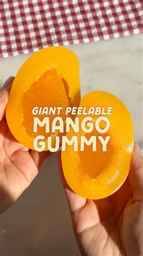 Rachel on Instagram: "The viral peelable mango gummies 🥭 from @walgreens got a HUGE upgrade 😱 #mango #gummy #gummies #walgreens #peelablegummy #amos #eatsbyrachel"