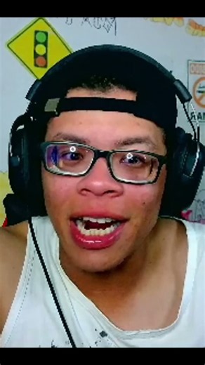 QUANDO VOCÊ LIGA O CHUVEIRO E ESPERA ELE ESQUENTAR