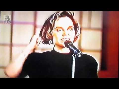 *LA LUNA* - MEDIA LUNA - 1988 (REMASTERIZADO) Audios Olvidados de los 80s...