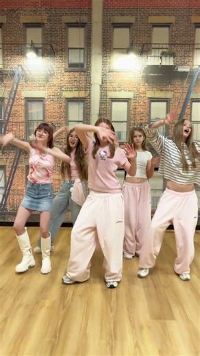 K-pop Dance Zajęcia Taneczne w AT Esens!