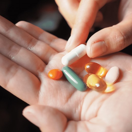 7 Best Supplements for Menopause Weight Gain