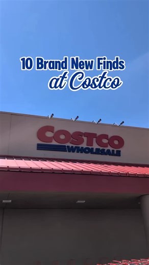 🛒 10 NEW ARRIVALS at Costco you don’t want to miss! Starting off strong with heart-shaped macarons 💕 perfect for Valentine’s Day, plus the new pesto pasta salad in the Costco ready-made section (priced per pound and perfect for easy meals). I also spotted a Bayside Furnishings bookcase, Purely Elizabeth sweet & salty granola, white queso dip that’s made for Super Bowl parties 🏈, Mondetta two-piece active sets for girls, Hunter embossed sweaters for women, and so many more new finds hitting th
