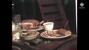 52K views · 591 reactions | [À TABLE!] Qu’est-ce qui distingue la cuisine québécoise? Découvrez ce que l’on disait sur la gastronomie du Québec, il y a 40 ans! Source : L’Observateur, 4 mai 1980 (remontage) Journaliste : France Nadeau | Les Archives de Radio-Canada | Facebook