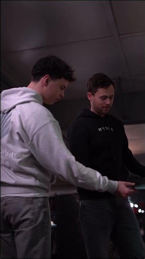 Come work at the largest surf shop in Europe!