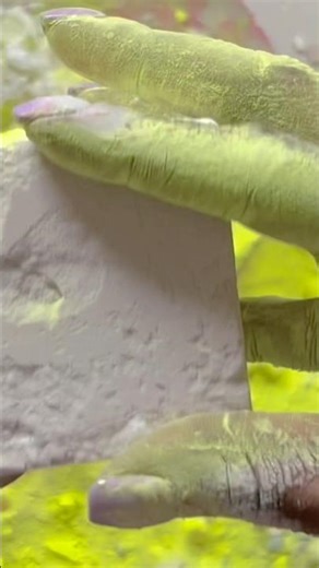 Mr. Grinch #fingertipcrush #asmr #explore