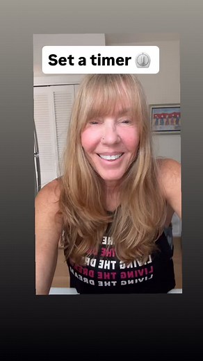 ✅Stay on track with a 15 minute timer. Make a list of what needs to be done and prioritize… Set your timer and hit reset and keep going! #newweek #newweeknewgoals | Fit to be Trained