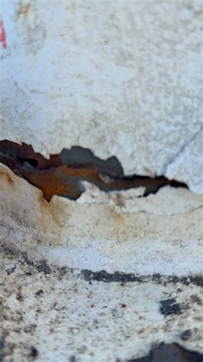 “ 100 Foot Light Pole Repair” (Story Time). Back in the early 1980s Vinny napp and my father Richard wanted to update the light system at Raceway Park. They bought light poles from the Florida Turnpike and had them trucked up to Raceway Park on a special extended wheelbase tractor trailer. Next the polls were laid out on the ground and re-fitted for two different types of lighting one was for lighting the dragstrip the other was for pit lighting. Those basically stayed the same with upgraded lig