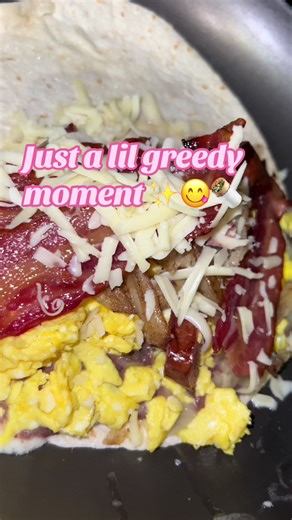 Just a lil Fully loaded breakfast burrito 🌯 ☀️😅#staygreedy #morningvibes #brunch #breakfast