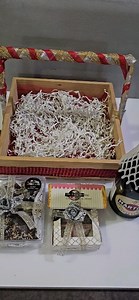 Engagement Hamper! 🍾 Creating Magic out of a Simple Basket to a beautiful one. Happiness is a well Decorated Hamper with the Best of the Goodies in one Apt for the Occasion. Made This Engagement Hamper to Congratulate the couple with Best Pure Chocolate Fantasies BARK Thins and An Inclusion Bar Along with My best seller - Chocolate Mithais Watch the Next Post with Net Wrapping. To place Orders for any occasions.. Yes we do take orders of Packaging and with our Beat Goodies inside. CALL 📞 KASHI