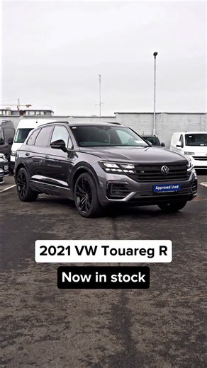 2021 VW Touareg R now in stock at our Sandyford site Finished in Quartzite Grey and paired to a black leather interior Powering this car is a 3.0l turbocharged petrol engine which is paired to an electric motor which combines to produce 462BHP Joining this is a wealth of extras which include 21” Suzuka alloy wheels IQ Matrix LED headlights LED taillights 4 zone climate control Heated and cooled front seats Privacy glass Electric tow bar Active info display Panoramic sunroof Apple CarPlay Android