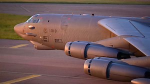 581K views · 4.8K reactions | U.S. Air Force B-52H Stratofortress land at Royal Air Force Base Fairford, England. | US Military Videos | Facebook