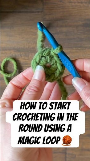 How to crochet in the round using a magic loop 🧶 #learntocrochet #howtocrochet #crochettutorial