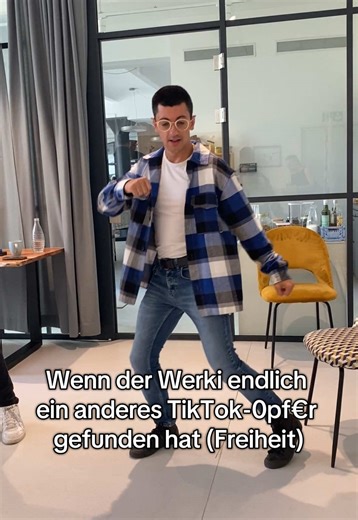 Hilarious Office Moments That Make Coworkers Smile