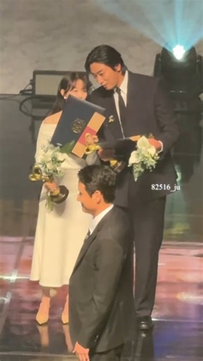 Pulang 집 on Instagram: "Hey hey, what’s the tea? 🧐 Spill it, you little gossip squad! 😂 @_jujihoon @boyoung0212_official @haejunpark0614 #jujihoon #주지훈 📹 @82516_ju"