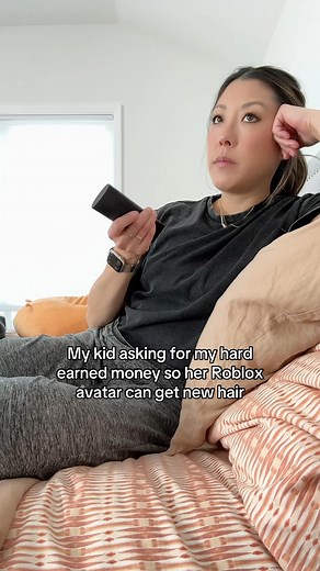 1.7M views · 215 reactions | I miss the video games you pay for once. These in app purchases are ridiculous. 臘‍♀️ #Robux #Roblox #genalpha #moms #momtruth #memes #funnymemes #funnyvideos #momanddaughter #momlife #parents #relatable | leeann.braun | Facebook