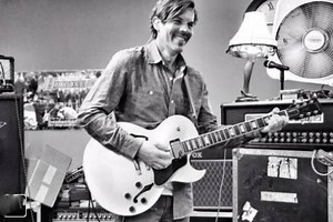 Dan Estrin Biography - Net Worth, Wife, Hoobastank | BiographySet