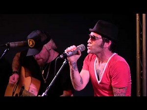 Lit - My Own Worst Enemy (97X Green Room).mpg