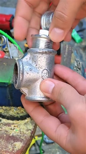 Making hummer with a plastic pipe to another method #fyp#foryou#viral#foryoupage#learning