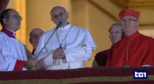 Esattamente 12 anni fa, Jorge Maria #Bergoglio diventava #PapaFrancesco. Un anniversario molto diverso dai precedenti, col Pontefice ancora ricoverato in ospedale. #Tg1 Ignazio Ingrao | Tg1