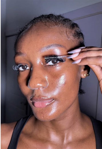 Best Lash Hack for Long-Lasting Under Eye Lashes