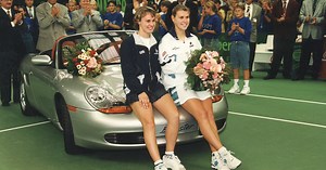 Porsche Tennis Grand Prix - die 1990er-Jahre: Anke Huber überrascht, Martina Hingis startet Welt-Karriere