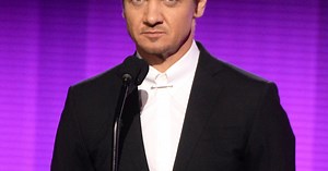 Jeremy Renner Finalizes Divorce From Sonni Pacheco – Has to Pay $13,000 a Month in Child Support